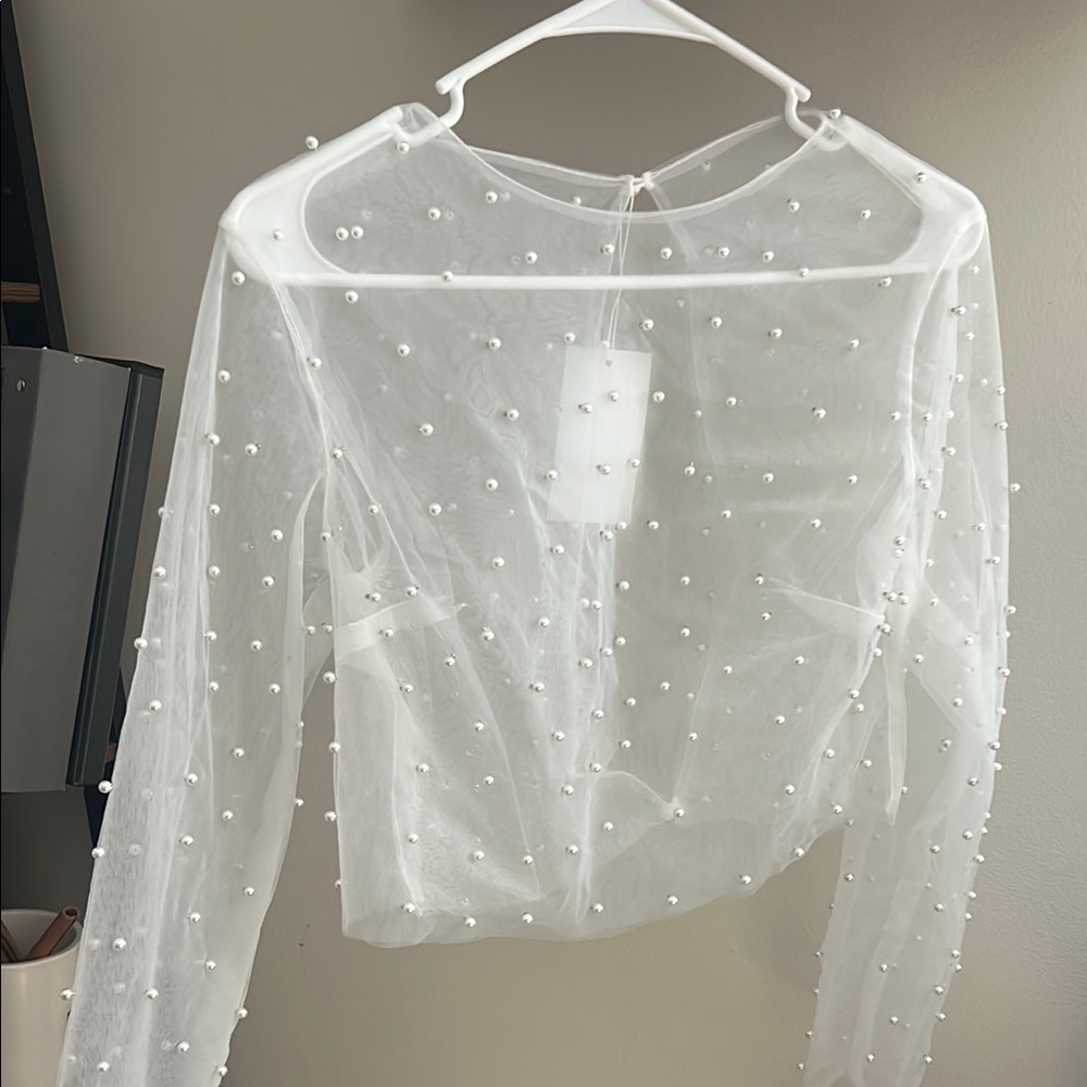 Sheer pearl topper